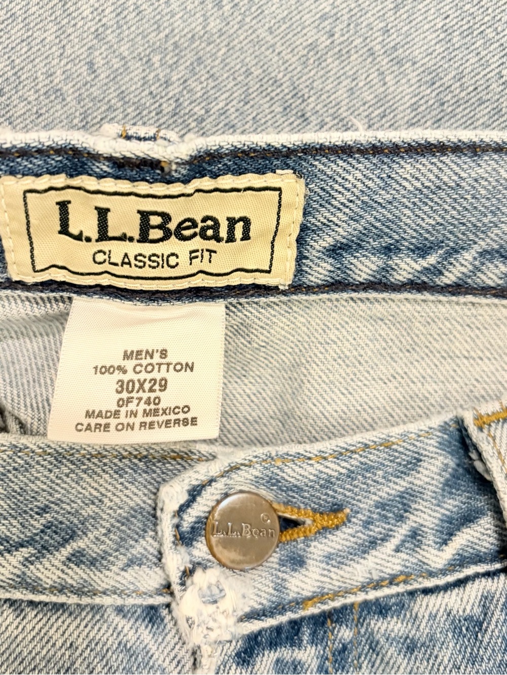 Vintage Men's L.L.Bean Classic Fit Light Wash Jeans